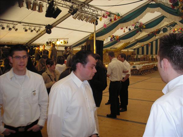 image 002