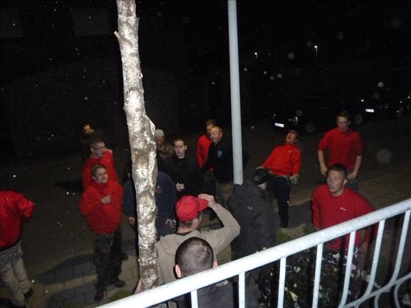 image 320